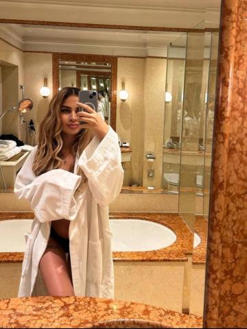 Адель фото 4